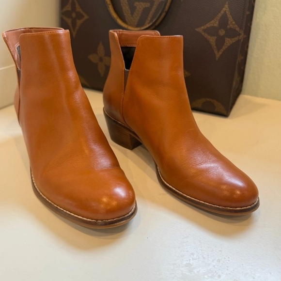 Cole Haan Shoes - Cole Haan Tan Leather Ankle Booties Size 7